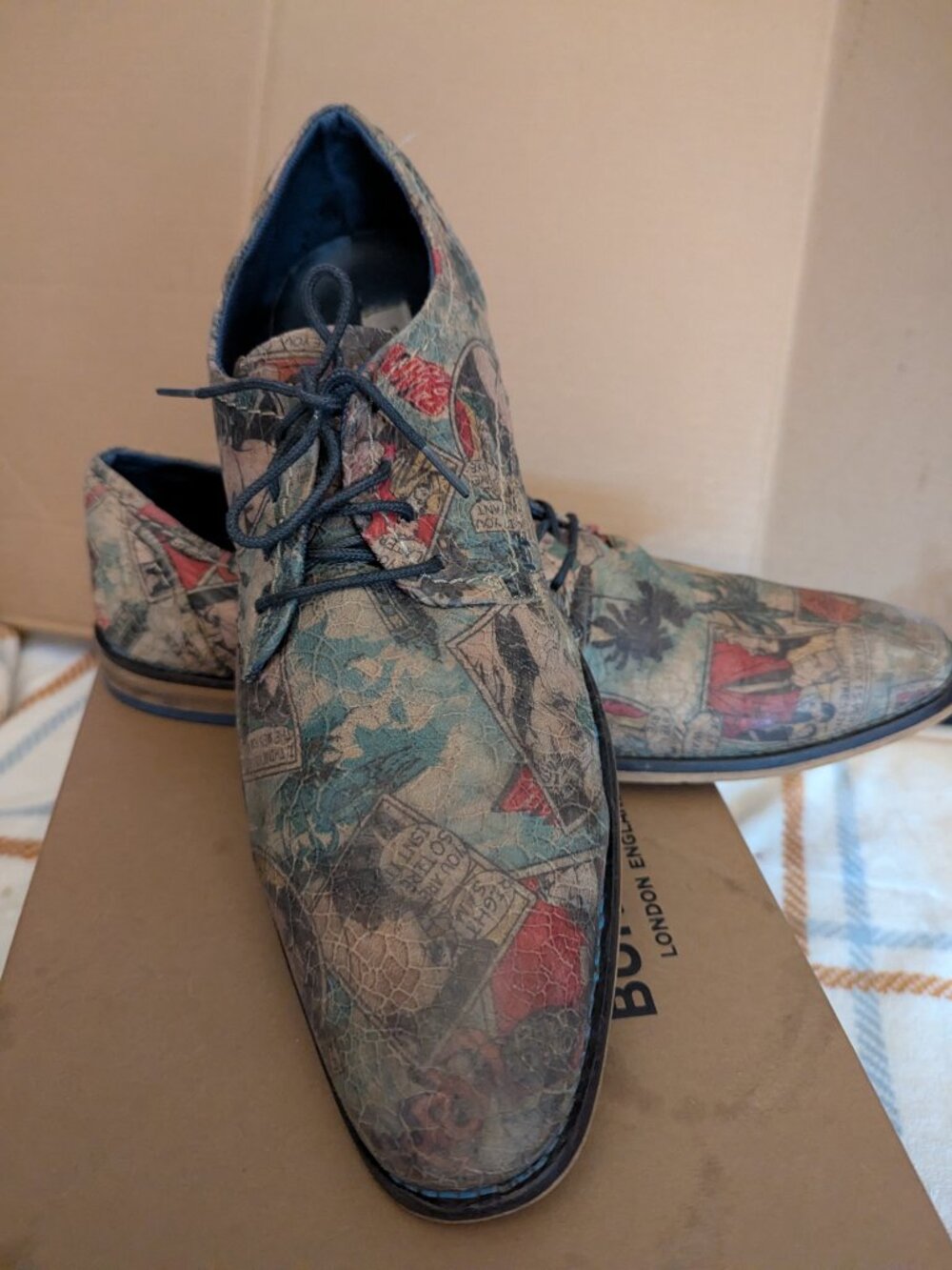 STEVE MADDEN Derby Mens Dress Shoes Vintage pop-art Size 10.5 (44)
